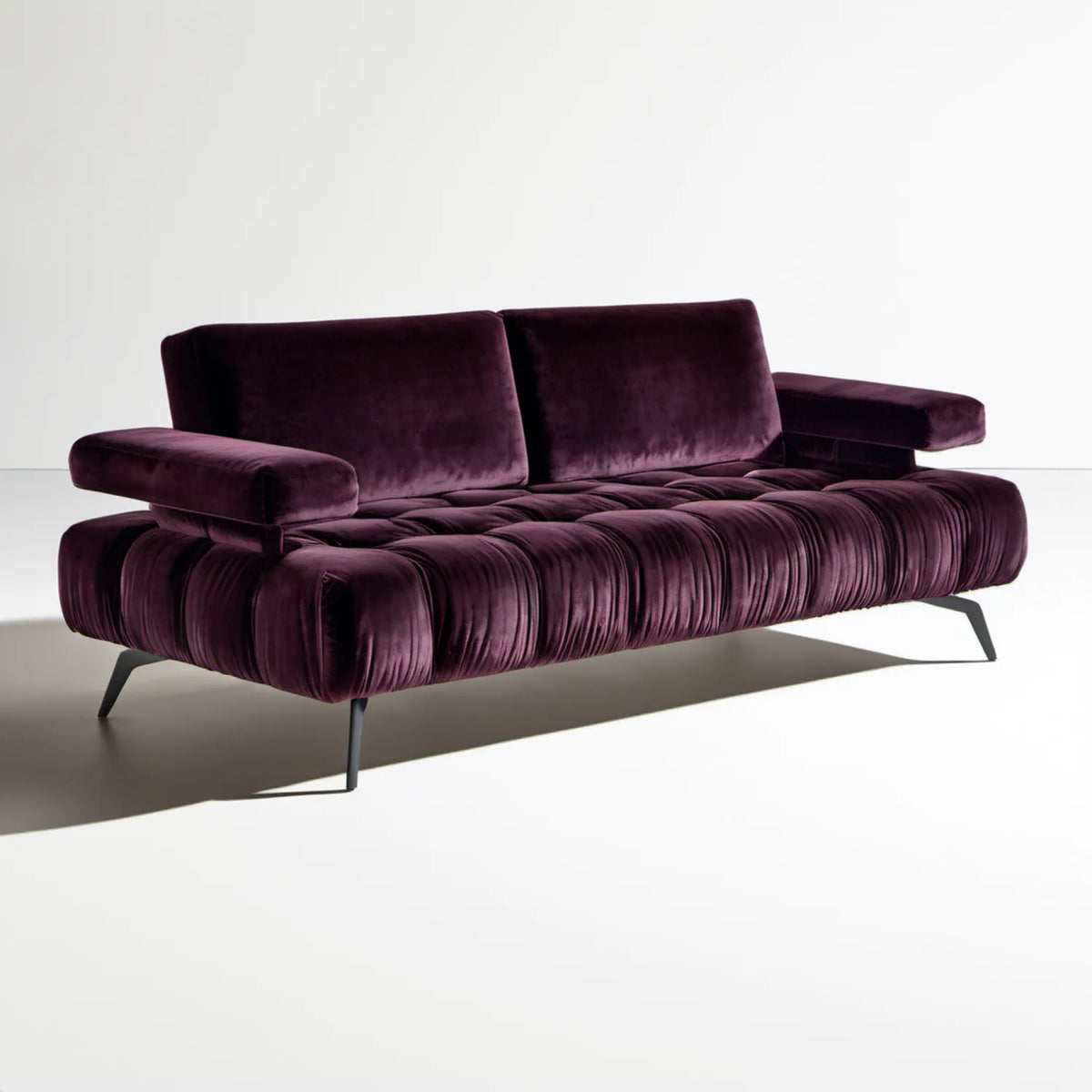 Dwuosobowa sofa welurowa śliwkowa z czarnymi nóżkami 180 x 90 x 82 cm